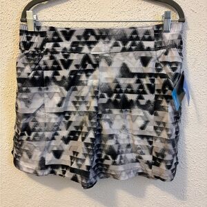 NWT Columbia Bogota Bay Omni-Freeze Shorts L